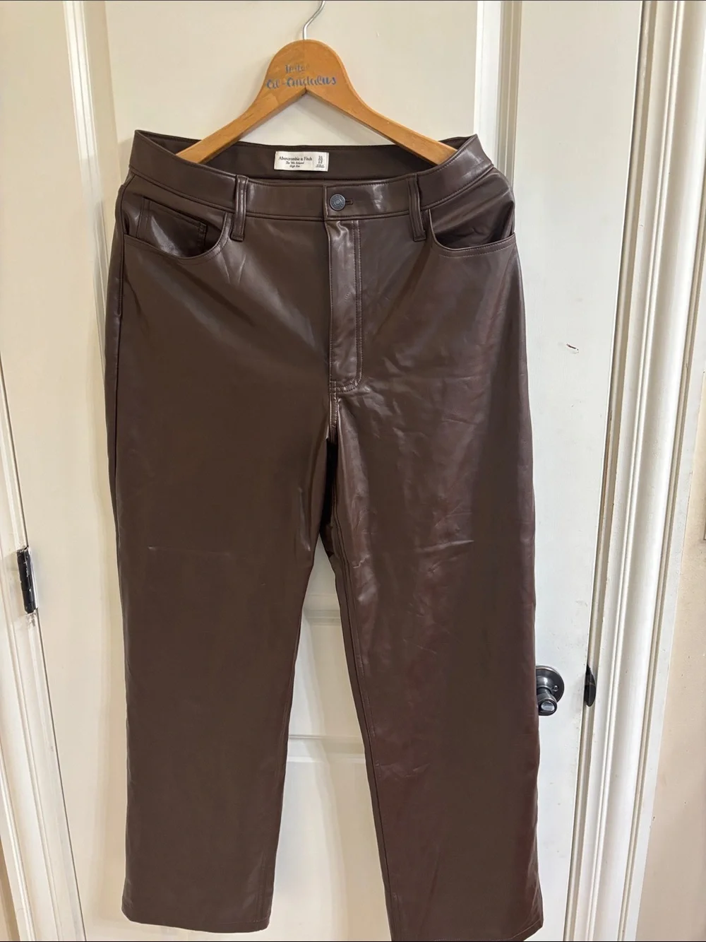 Ambercrombie & Fitch Straight Faux-Leather pants — Brown - size 31
